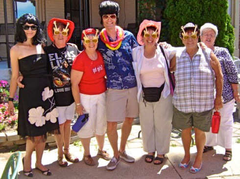 Elvis Fans United in Fandom