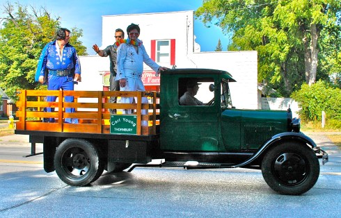 Elvises on Parade Elvis